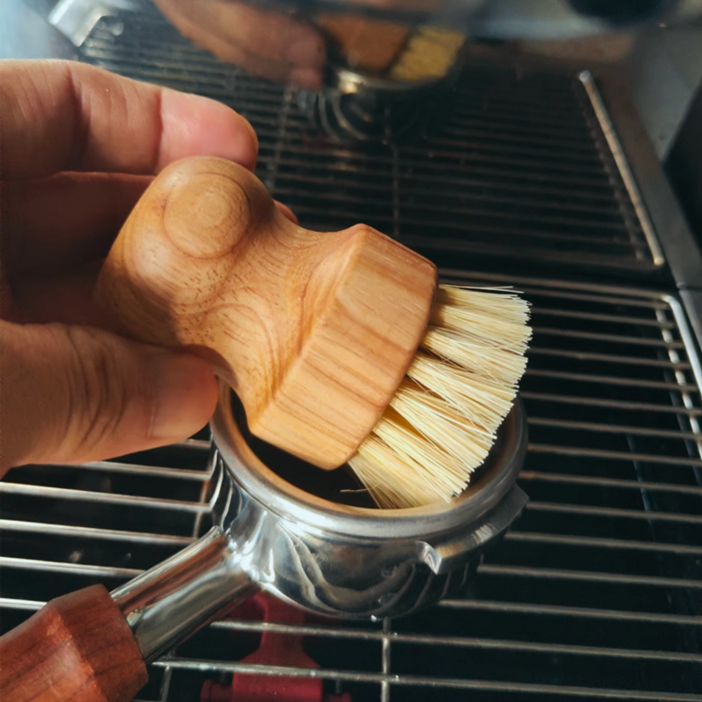 Keep your portafilter basket clean with this eco-friendly brush, made from natural wood and sisal, perfect for any home cafe