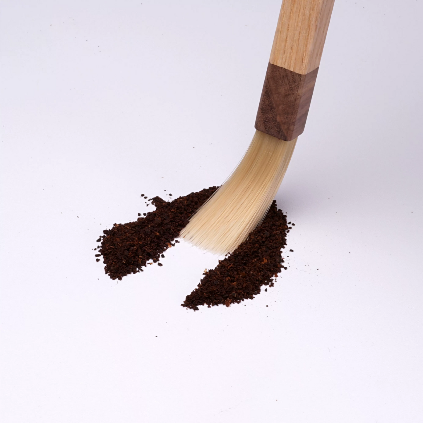 Natural Wood Grinder Cleaning Brush | Walnut & Beech Wood Barista Tool