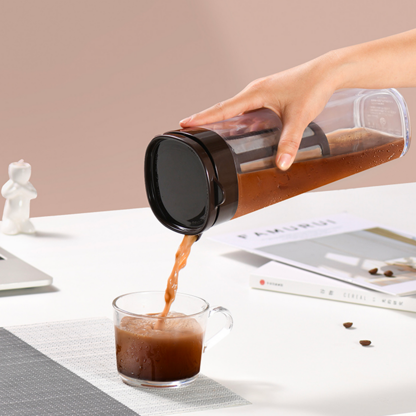Cold Brew Bottle for Tea/Coffee with Mesh Filter - 1.1L | Home Coffee Maker For Fridge