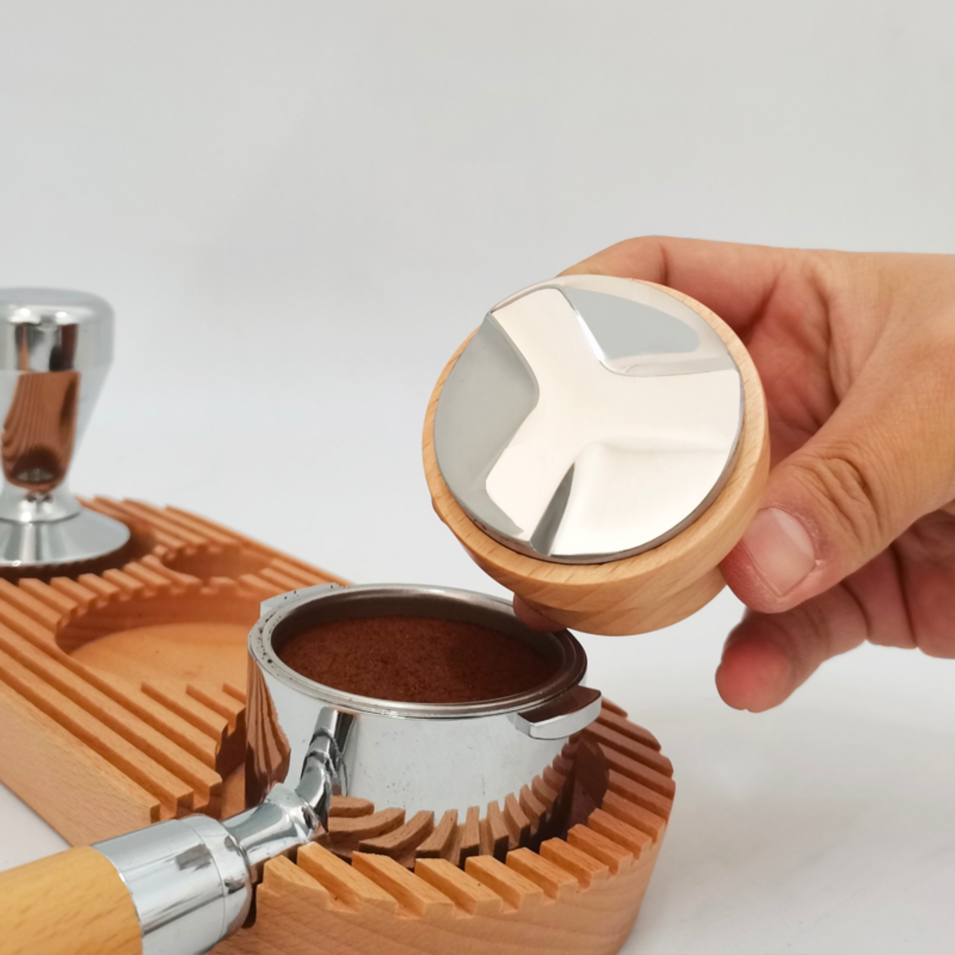 Adjustable Coffee Distributor with Wooden Handle