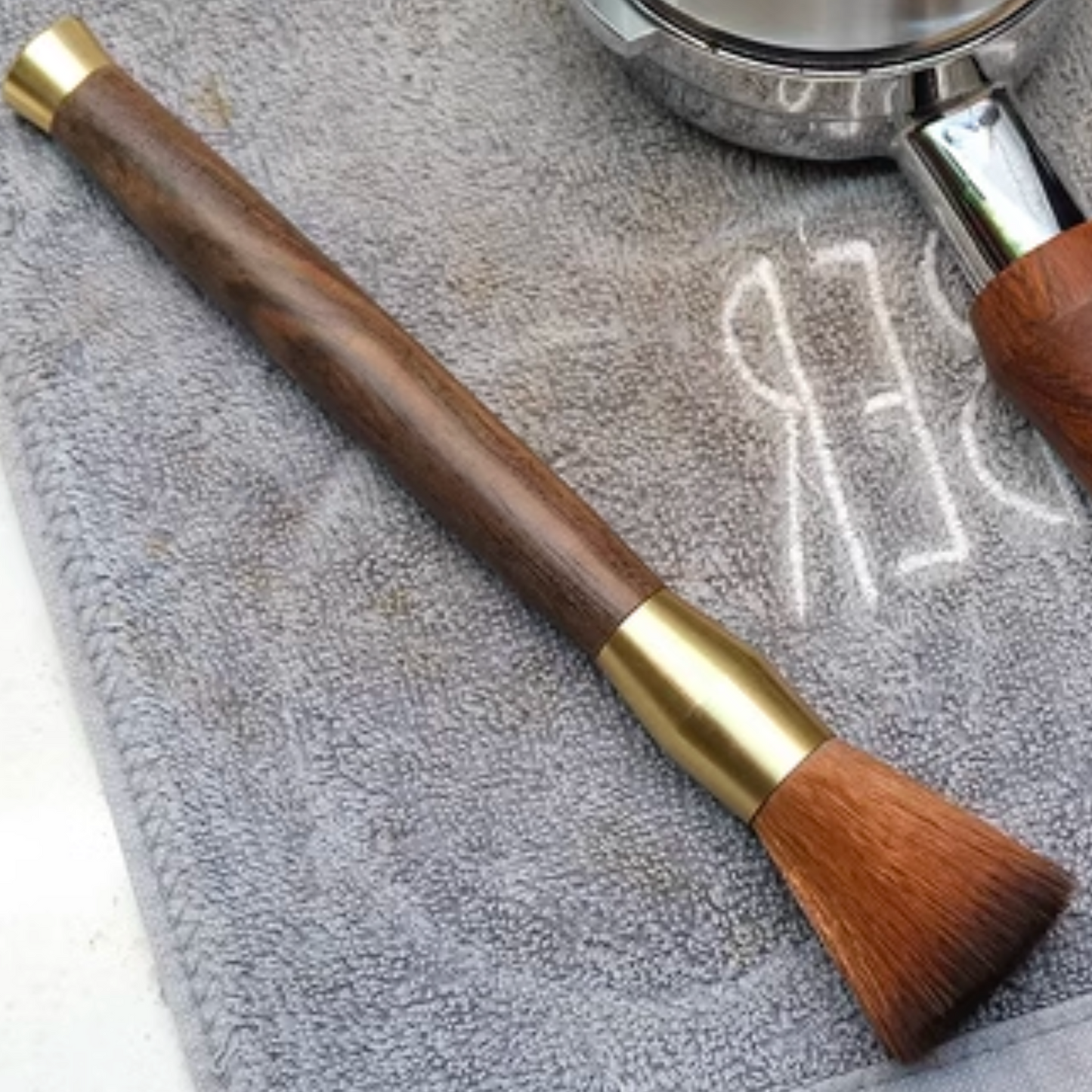 Wooden Grinder Cleaning Brush | Home Espresso Machine Cleaning Tool in Walnut Wood