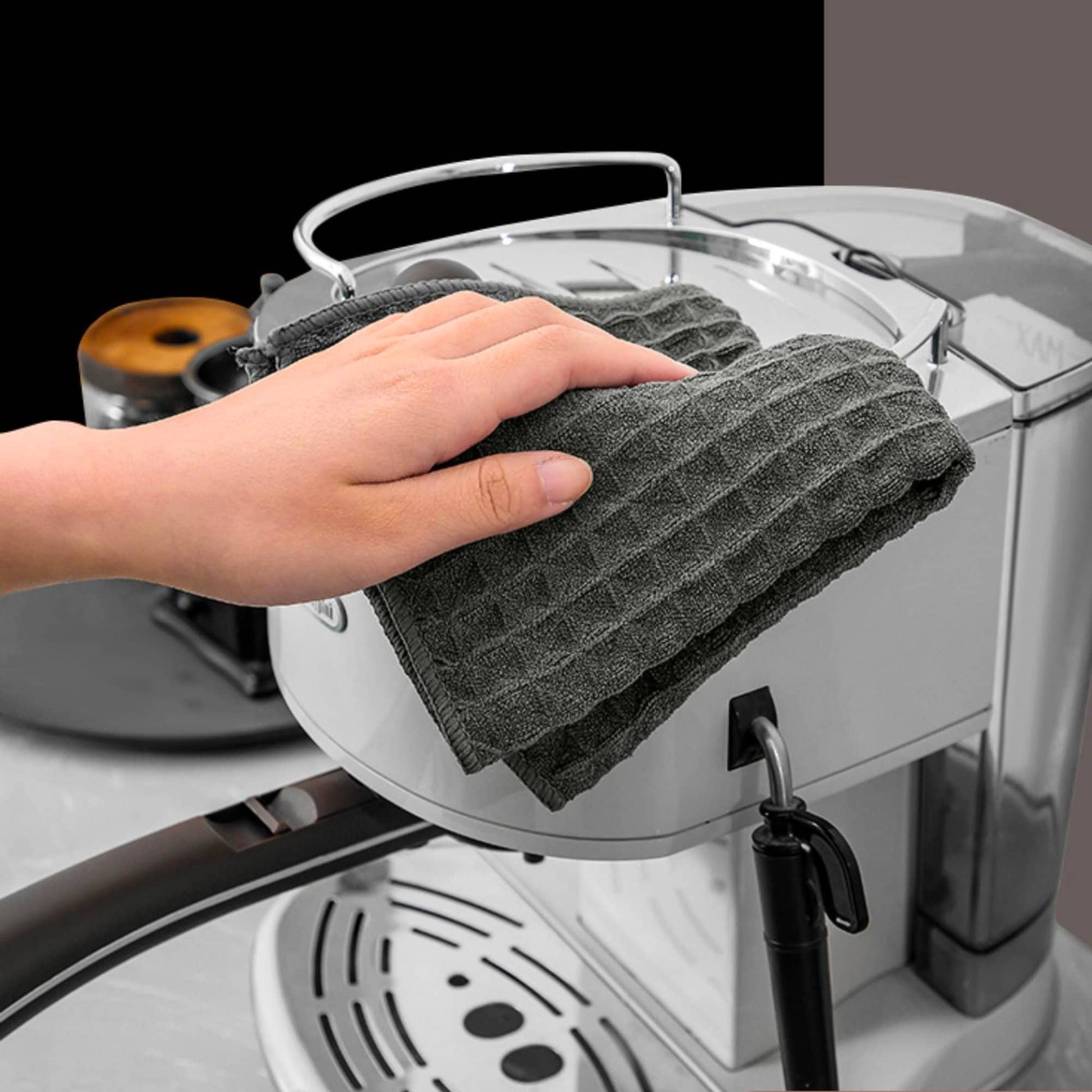 Clean steam wands and small areas with this ultra-fine, professional-grade cloth