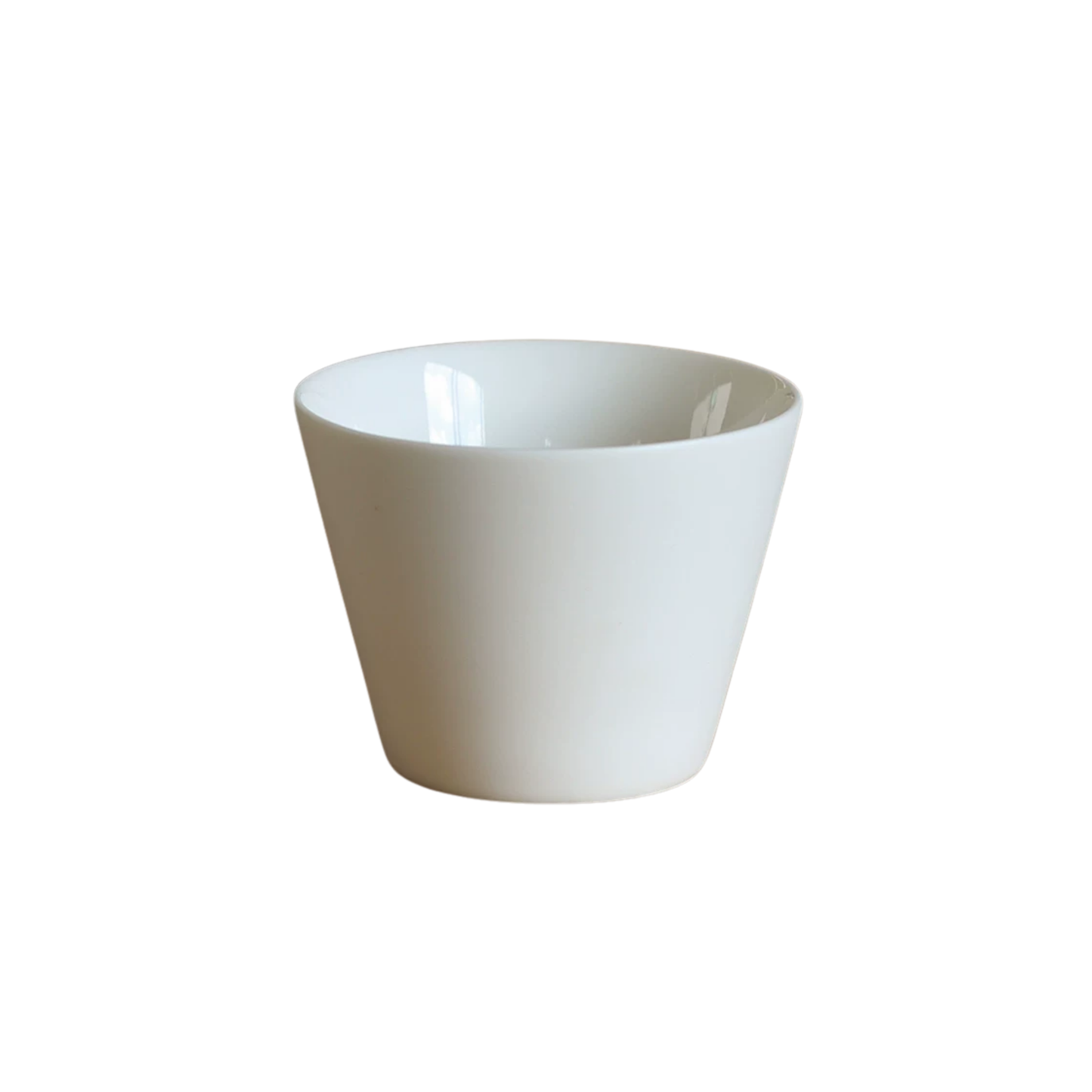 Canvas Latte Cup in matte ceramic, white, perfect for latte art